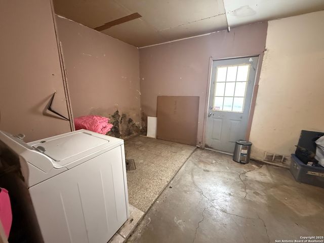 9331 Odem, San Antonio, TX 78224