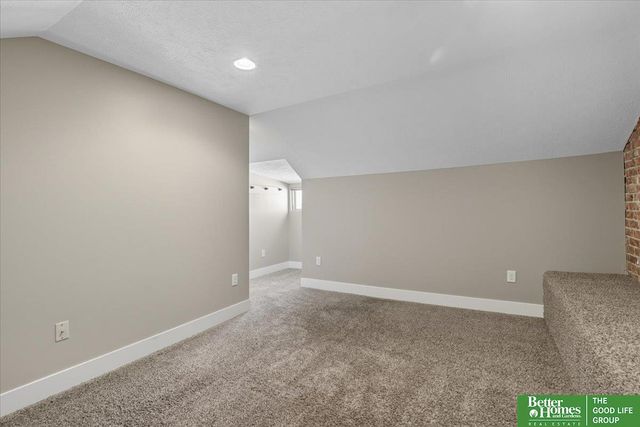 4012 Harney Street, Omaha, NE 68131