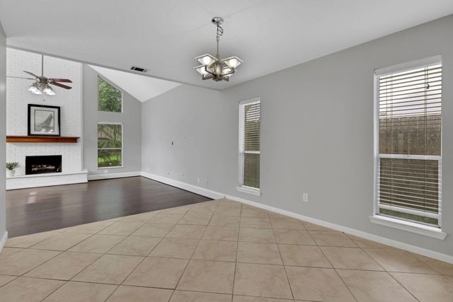 2015 Riverlawn Drive, Houston, TX 77339