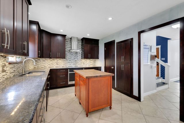 2015 Riverlawn Drive, Houston, TX 77339