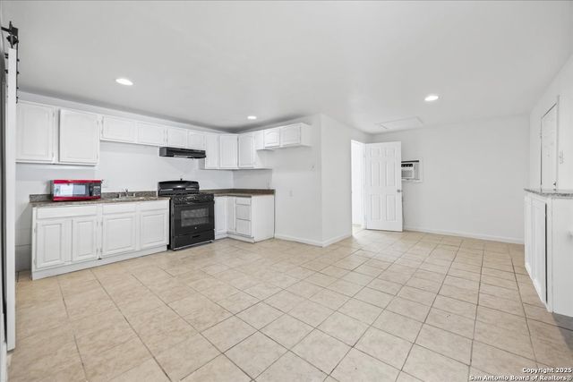 234 Readwell Dr, San Antonio, TX 78220