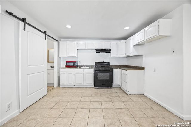 234 Readwell Dr, San Antonio, TX 78220