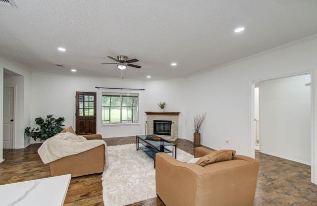 806 Country Place Blvd Street, Pearland, TX 77584