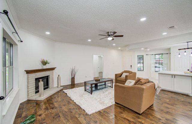 806 Country Place Blvd Street, Pearland, TX 77584