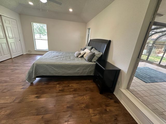 806 Country Place Blvd Street, Pearland, TX 77584