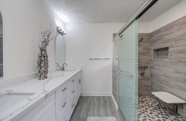 806 Country Place Blvd Street, Pearland, TX 77584