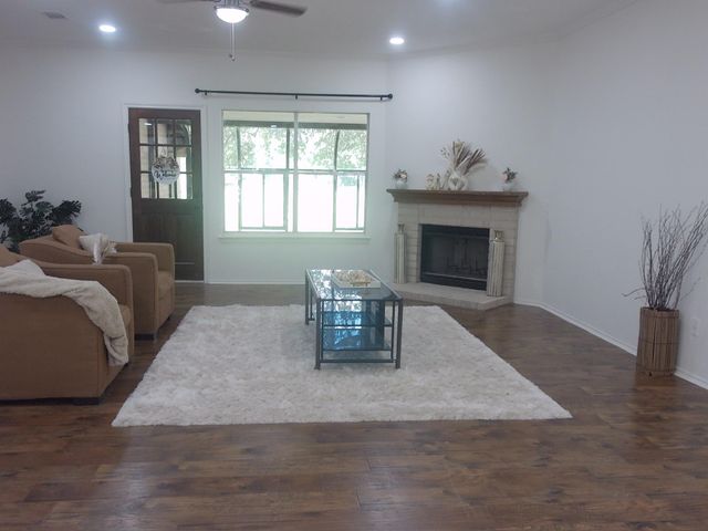 806 Country Place Blvd Street, Pearland, TX 77584