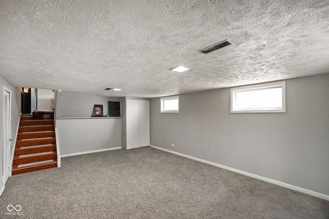 1101 W Riga Avenue, Marion, IN 46952