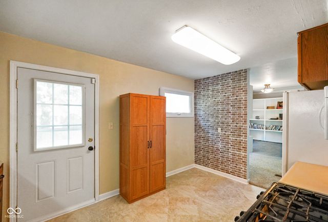 1101 W Riga Avenue, Marion, IN 46952