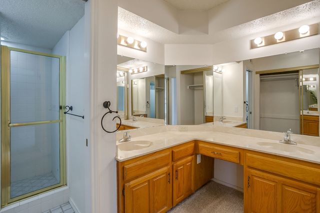 6504 Hickock Drive 6D, Fort Worth, TX 76116