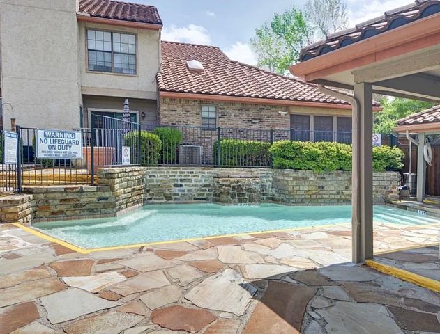 6504 Hickock Drive 6D, Fort Worth, TX 76116