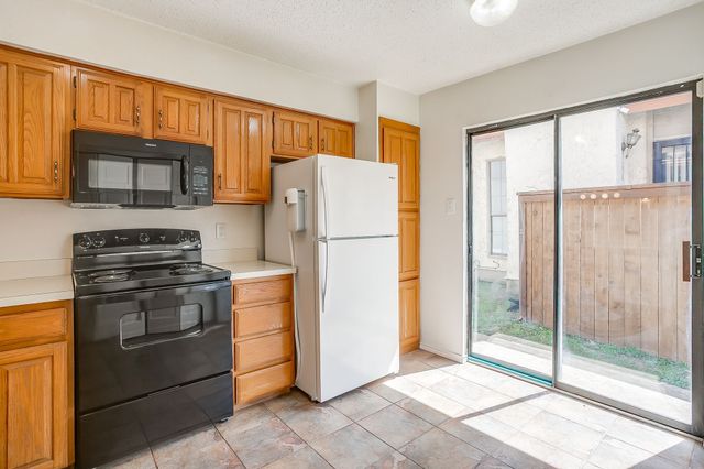 6504 Hickock Drive 6D, Fort Worth, TX 76116