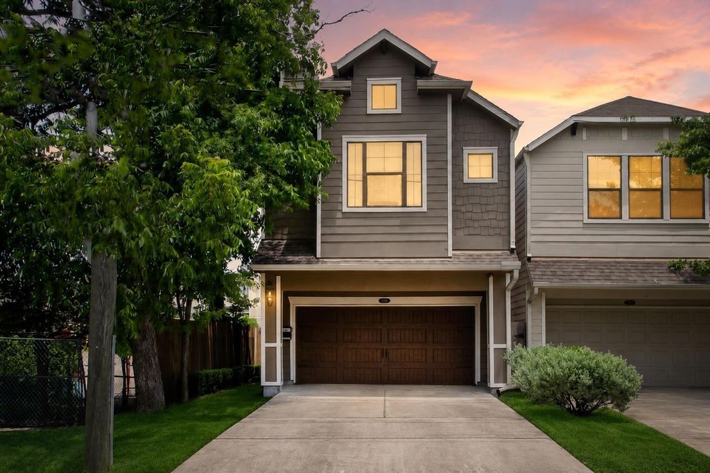 5328 Larkin Street, Houston, TX 77007