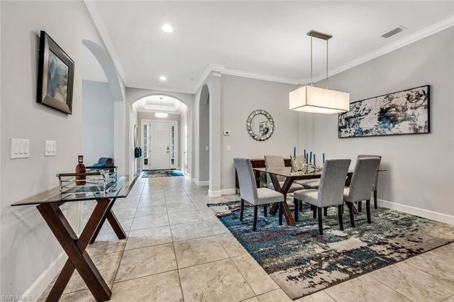 9622 Campanile CIR, Naples, FL 34114