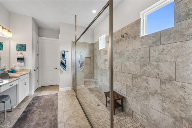 9622 Campanile CIR, Naples, FL 34114