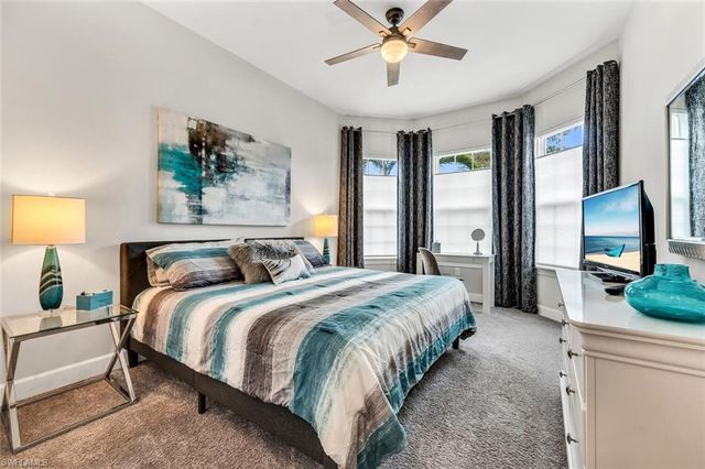 9622 Campanile CIR, Naples, FL 34114