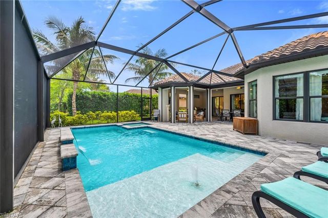 9622 Campanile CIR, Naples, FL 34114
