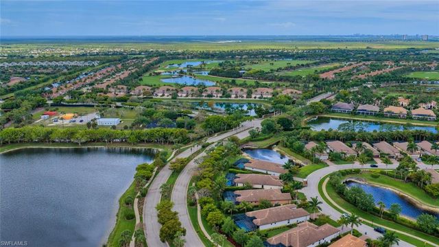 9622 Campanile CIR, Naples, FL 34114