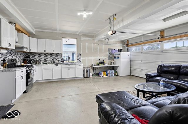 4228 Brocket Drive, Greenwood, IN 46143