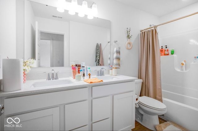 4228 Brocket Drive, Greenwood, IN 46143
