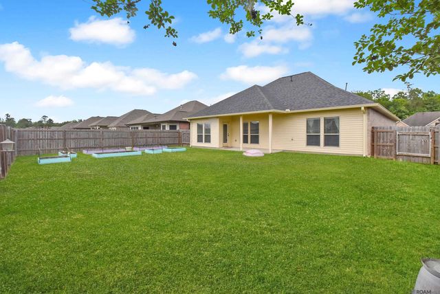 23261 Conifer Dr, Denham Springs, LA 70726