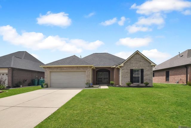 23261 Conifer Dr, Denham Springs, LA 70726
