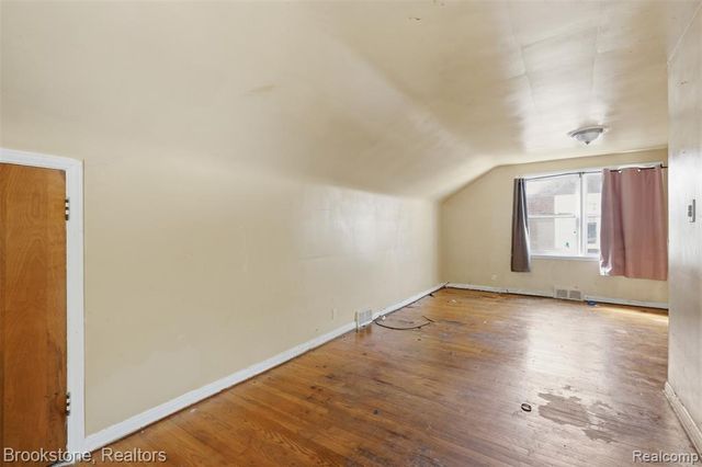 9635 Artesian Street, Detroit, MI 48228