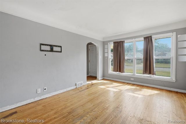 9635 Artesian Street, Detroit, MI 48228