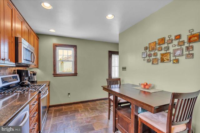 171 OXFORD RD, Cinnaminson, NJ 08077