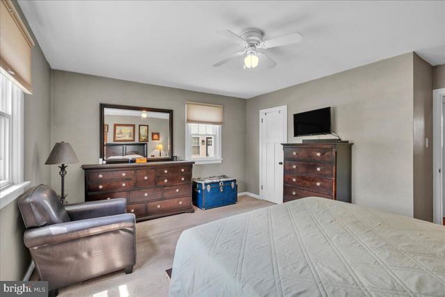 171 OXFORD RD, Cinnaminson, NJ 08077