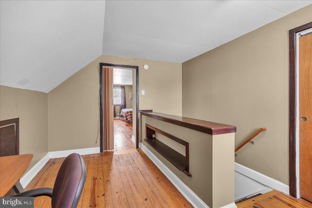 171 OXFORD RD, Cinnaminson, NJ 08077