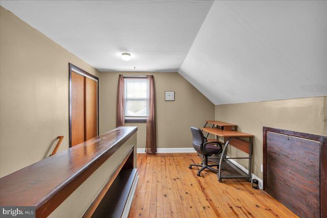 171 OXFORD RD, Cinnaminson, NJ 08077