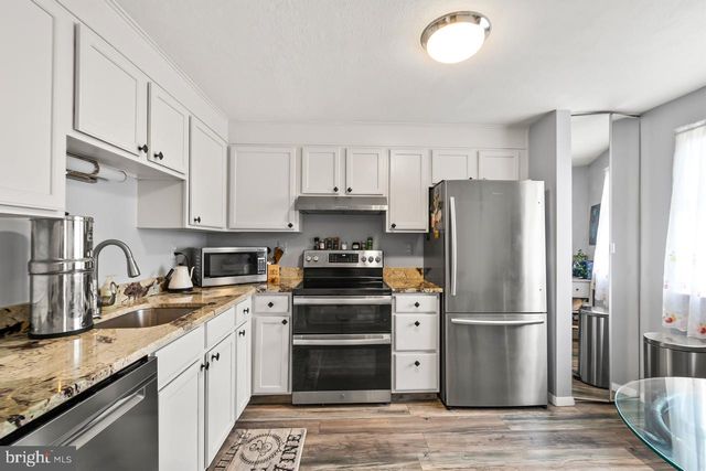 8450 STONEWALL RD, Manassas, VA 20110