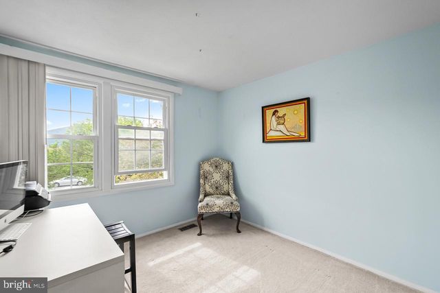 8450 STONEWALL RD, Manassas, VA 20110