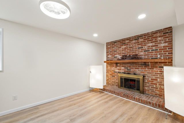 8450 STONEWALL RD, Manassas, VA 20110