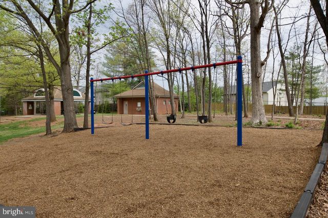 8450 STONEWALL RD, Manassas, VA 20110