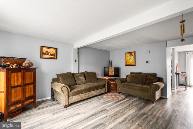 8450 STONEWALL RD, Manassas, VA 20110