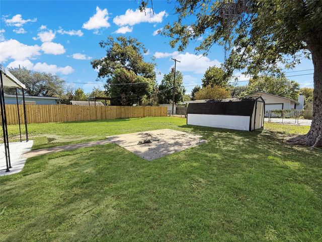 1417 5th Avenue N, Texas City, TX 77590