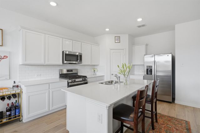 9824 Wild Prairie Way, Fort Worth, TX 76036