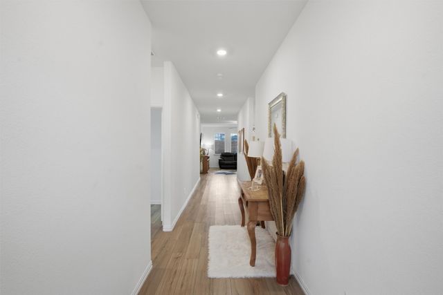 9824 Wild Prairie Way, Fort Worth, TX 76036