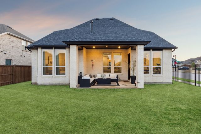 1812 Mcdougall Creek, Van Alstyne, TX 75495