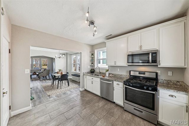 1502 Bredell Avenue, St Louis, MO 63117