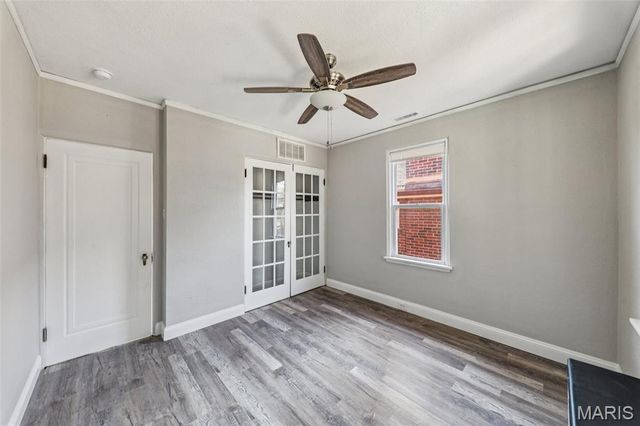 1502 Bredell Avenue, St Louis, MO 63117