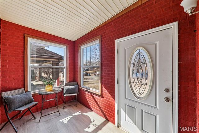 1502 Bredell Avenue, St Louis, MO 63117