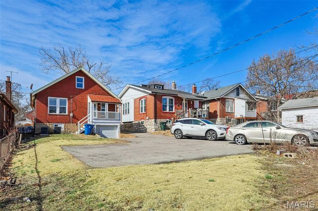 1502 Bredell Avenue, St Louis, MO 63117