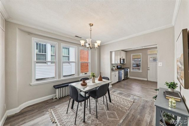 1502 Bredell Avenue, St Louis, MO 63117