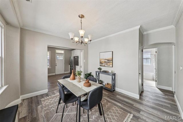 1502 Bredell Avenue, St Louis, MO 63117