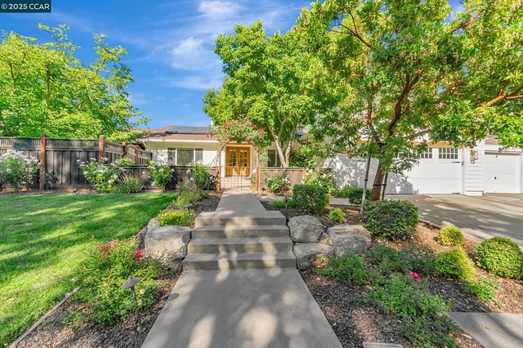 1675 Saint David Dr, Danville, CA 94526