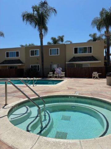 467 Ballantyne St 47, El Cajon, CA 92020