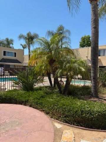 467 Ballantyne St 47, El Cajon, CA 92020
